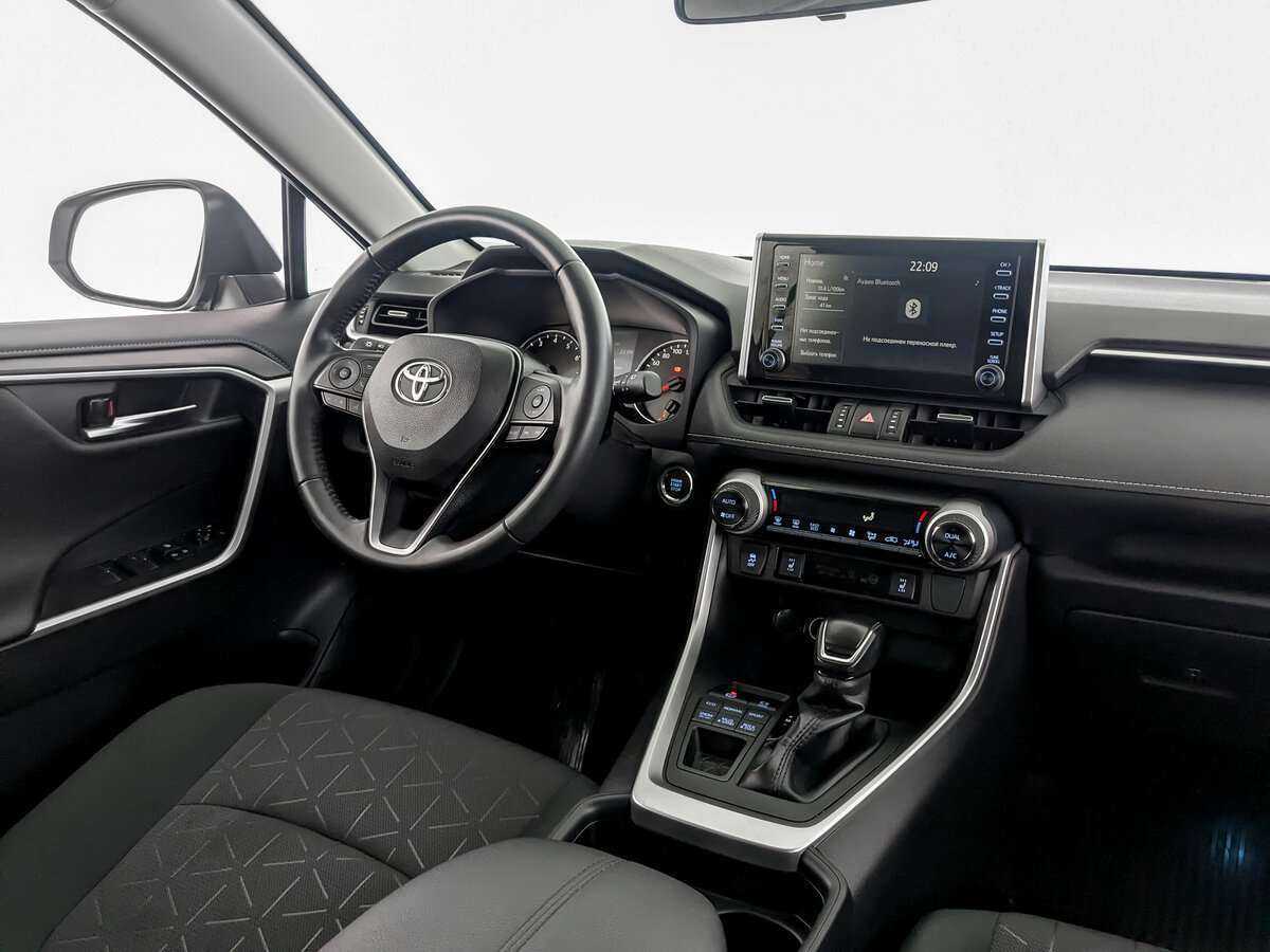 Toyota RAV4 с пробегом — 2020 год. Фото: #21