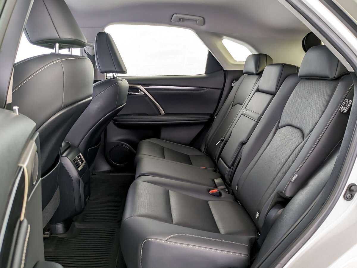 Lexus RX с пробегом — 2020 год. Фото: #9