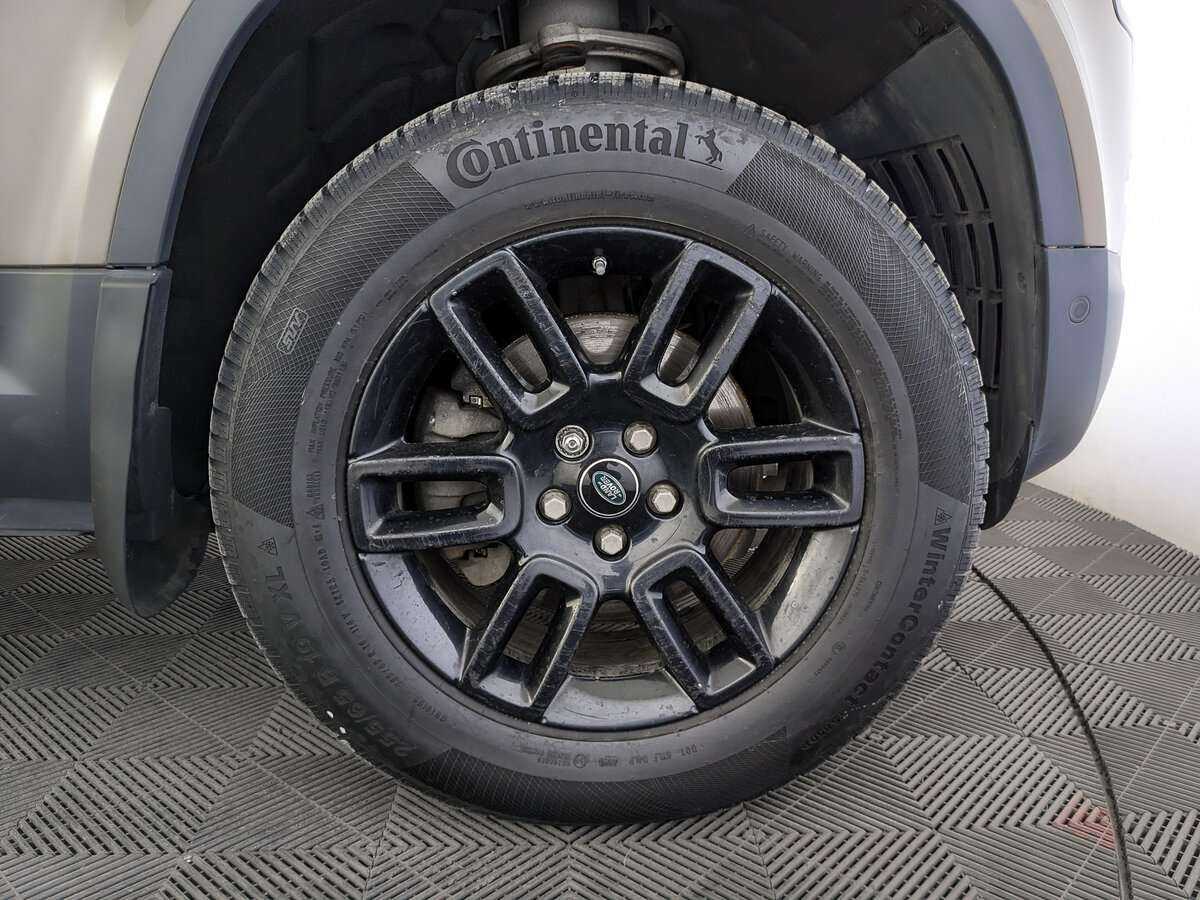 Land Rover Defender с пробегом — 2020 год. Фото: #9