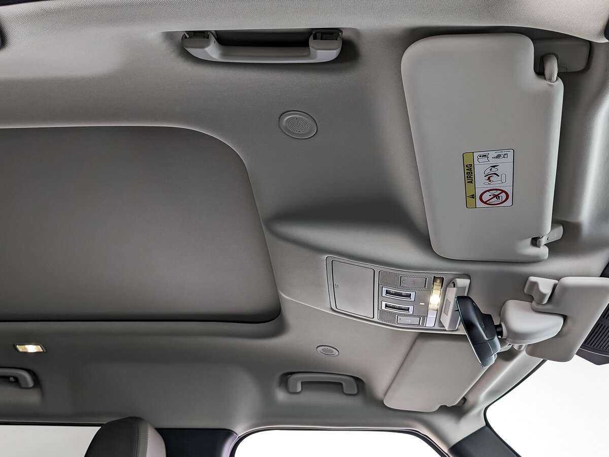 Land Rover Defender с пробегом — 2020 год. Фото: #19