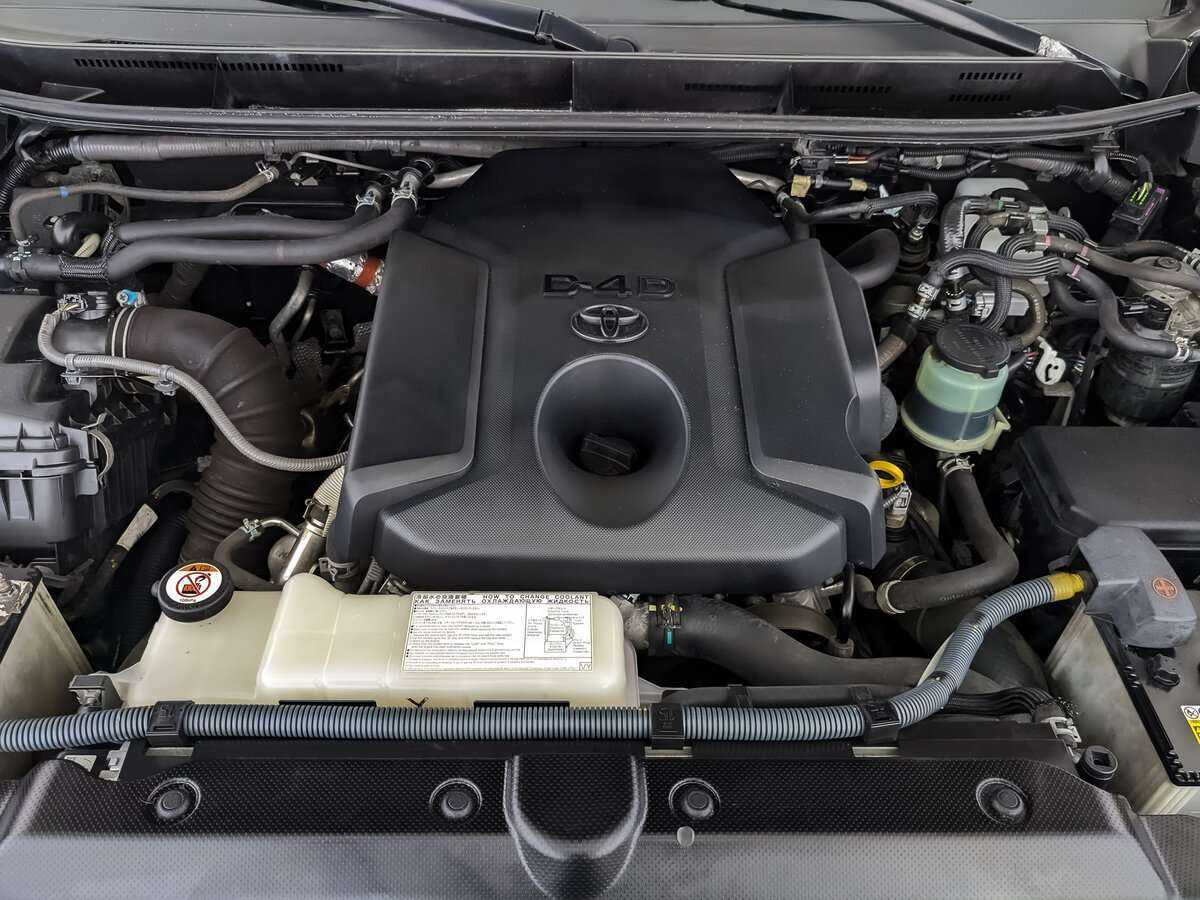 Toyota Land Cruiser Prado с пробегом — 2016 год. Фото: #8