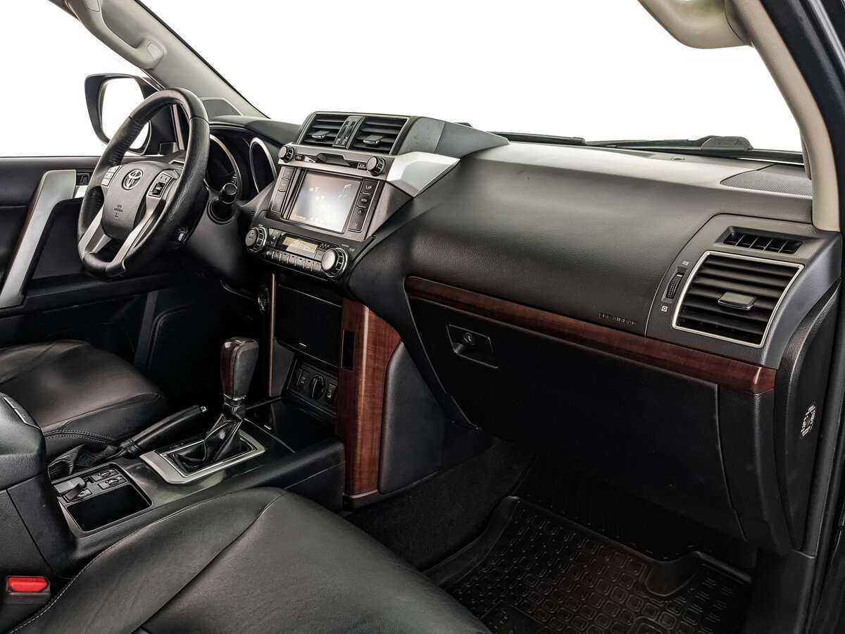 Toyota Land Cruiser Prado с пробегом — 2016 год. Фото: #10