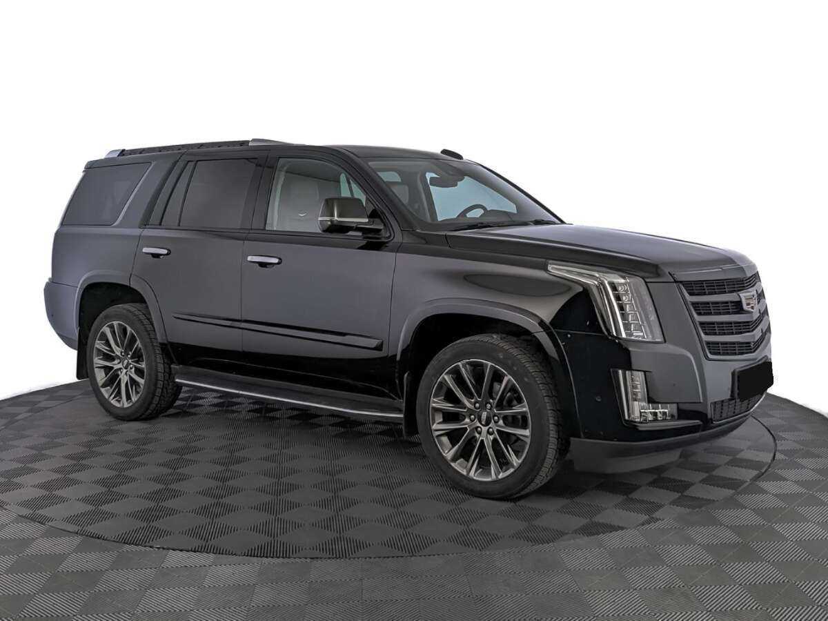 Cadillac Escalade с пробегом — 2019 год. Фото: #1