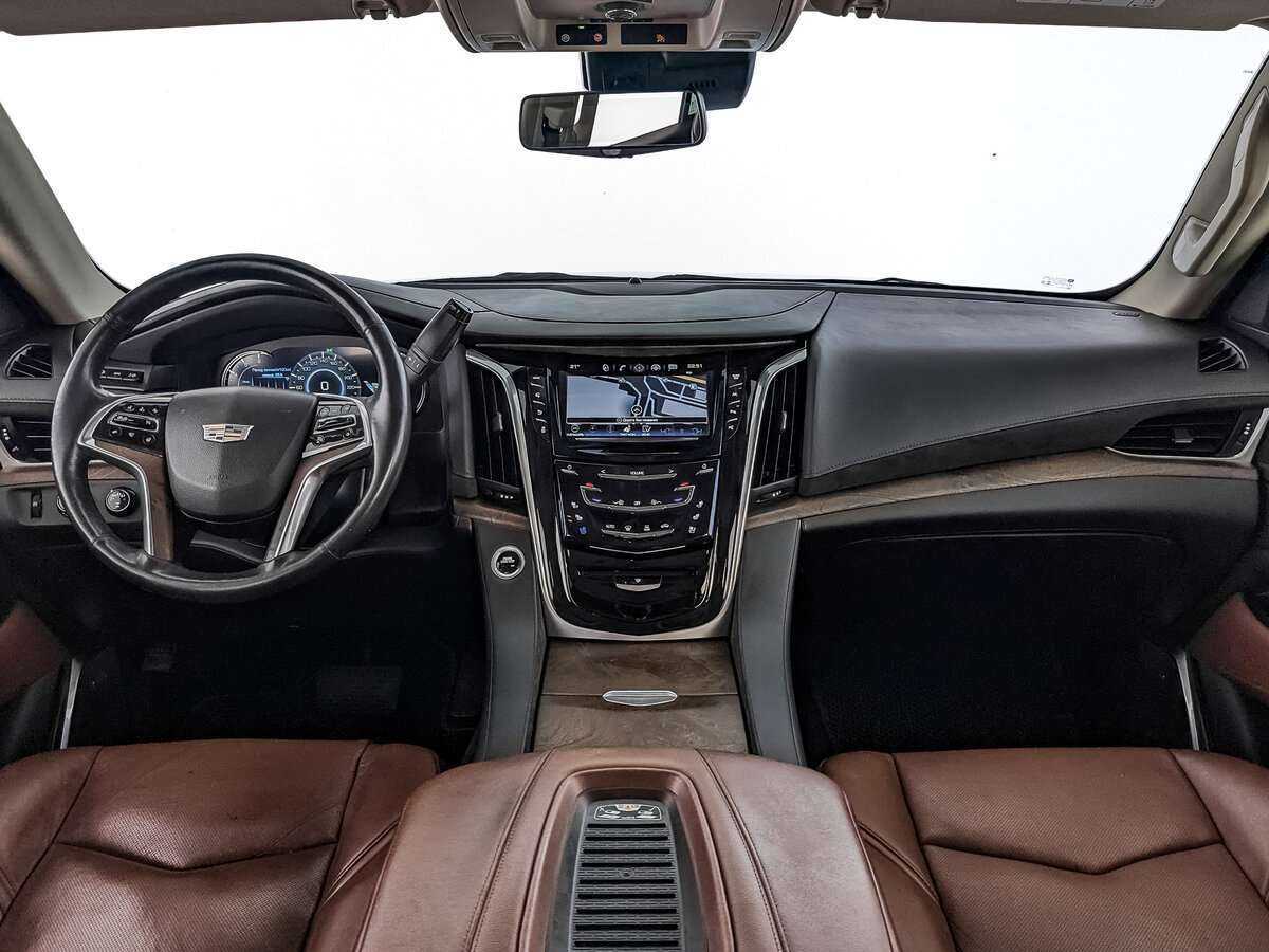 Cadillac Escalade с пробегом — 2019 год. Фото: #8