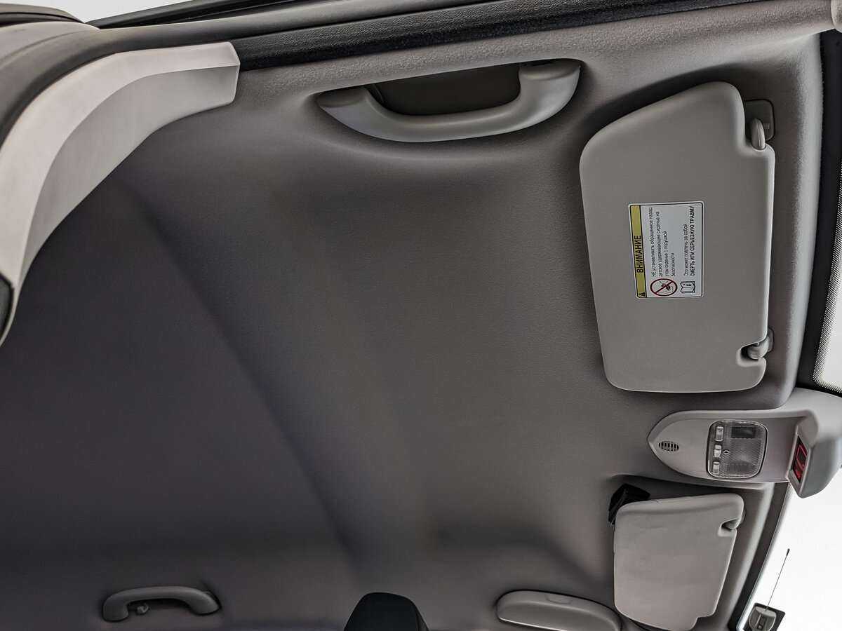 Peugeot 308 с пробегом — 2011 год. Фото: #18