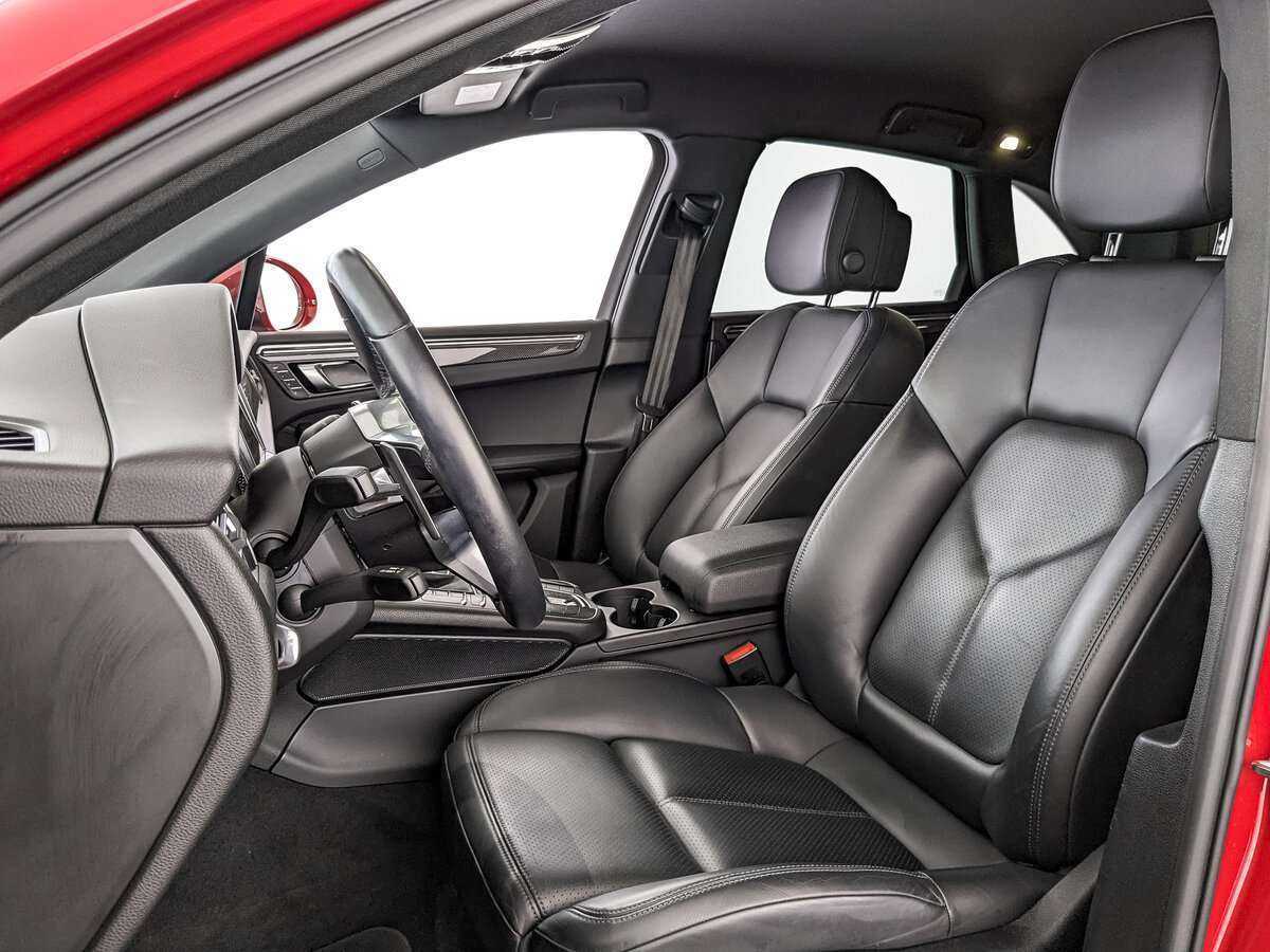 Porsche Macan с пробегом — 2020 год. Фото: #14