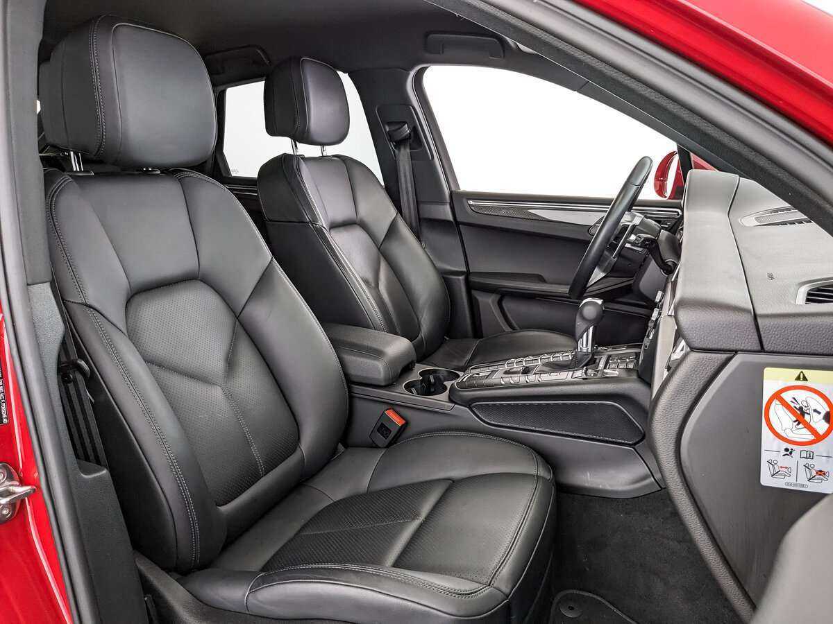 Porsche Macan с пробегом — 2020 год. Фото: #18