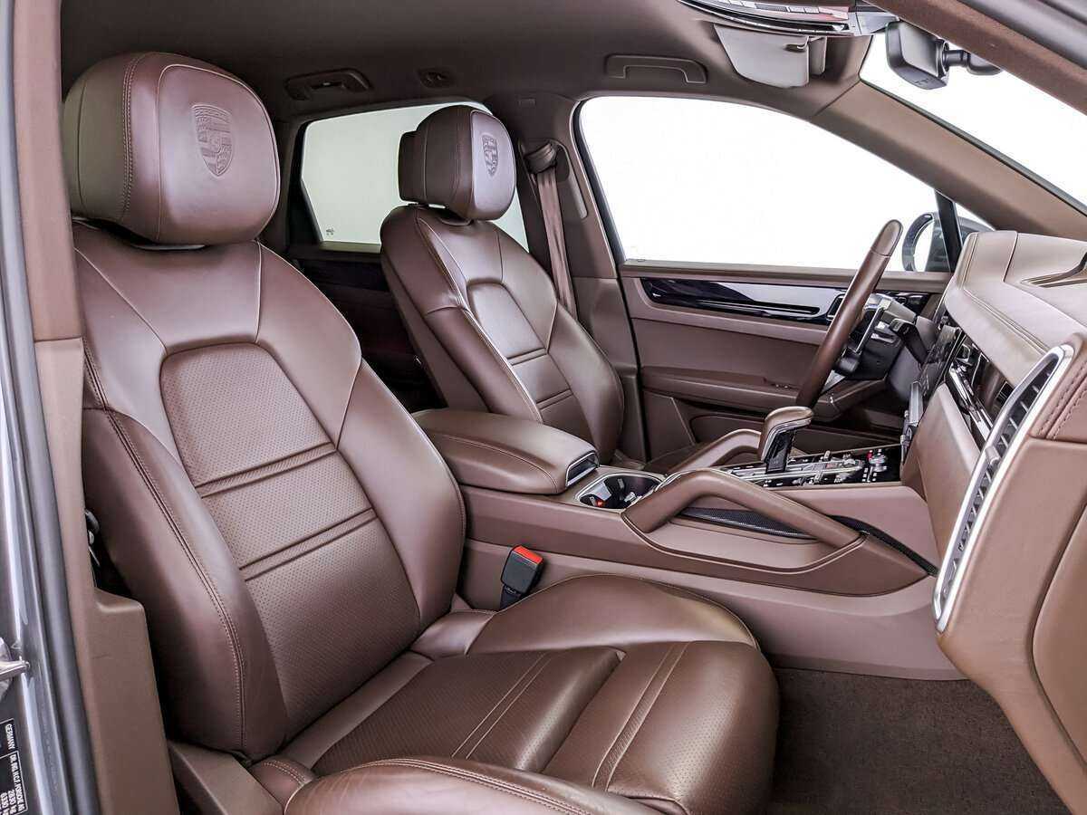 Porsche Cayenne с пробегом — 2018 год. Фото: #17