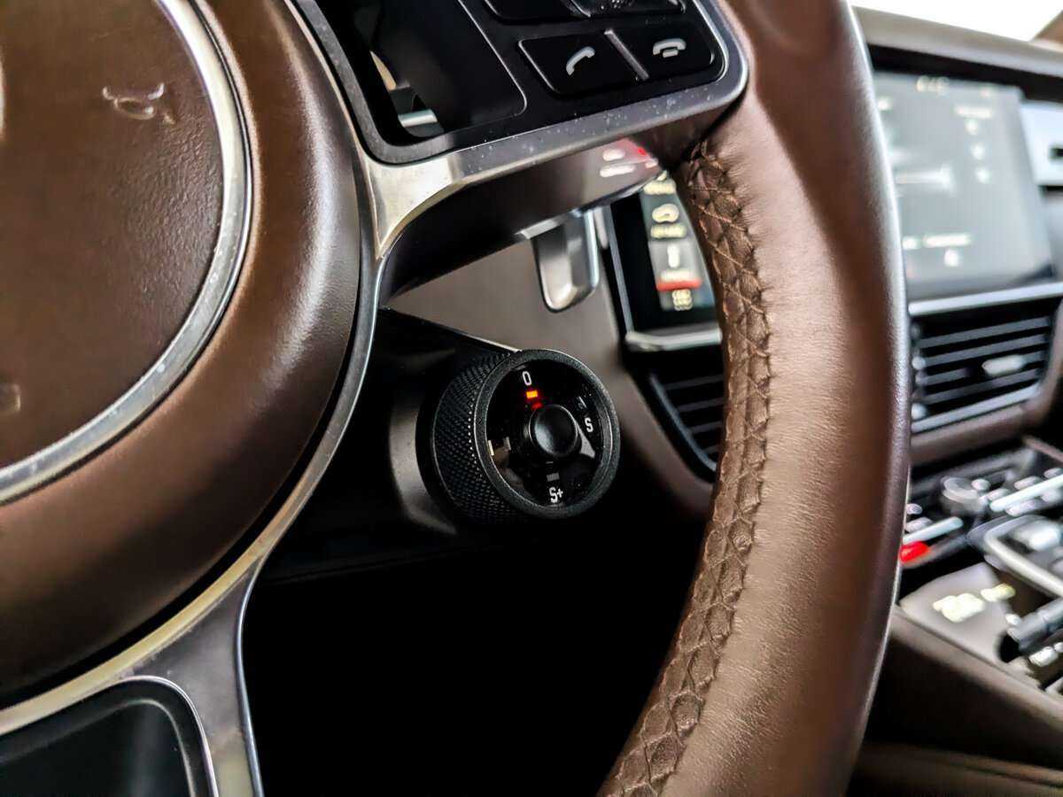 Porsche Cayenne с пробегом — 2018 год. Фото: #20