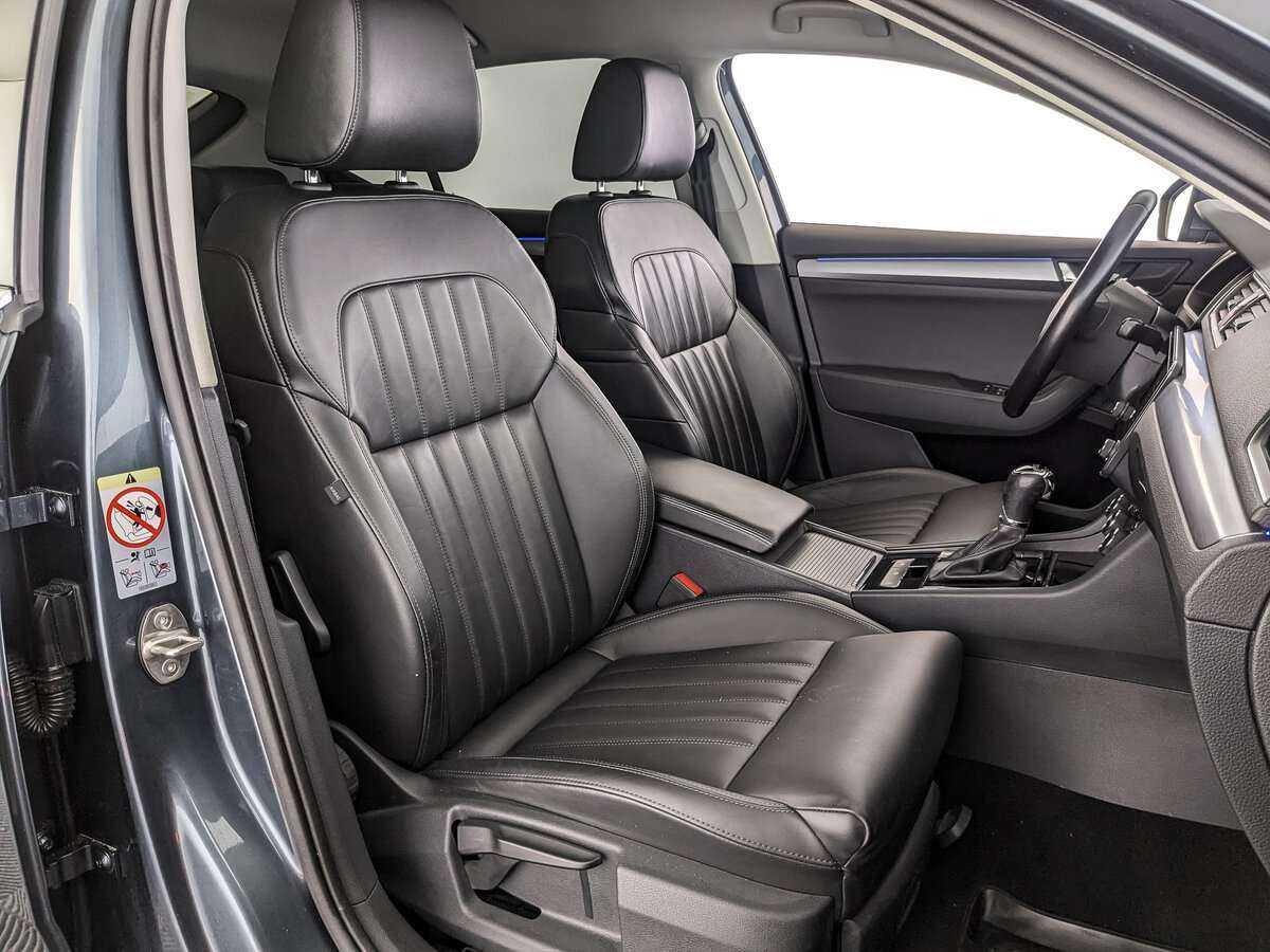 Skoda Superb с пробегом — 2017 год. Фото: #18