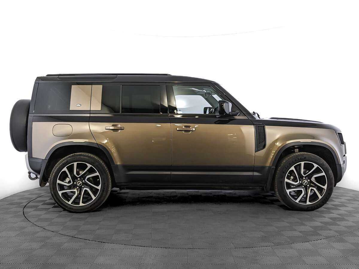 Land Rover Defender с пробегом — 2021 год. Фото: #2