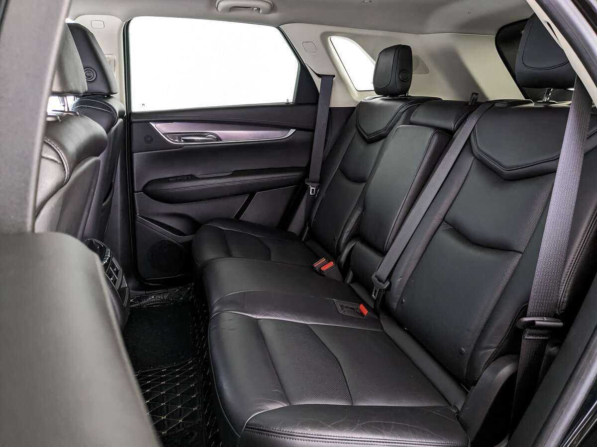 Cadillac XT5 с пробегом — 2016 год. Фото: #13