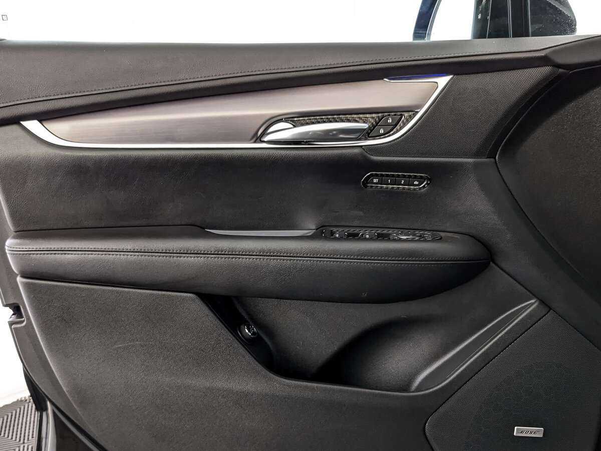 Cadillac XT5 с пробегом — 2016 год. Фото: #14