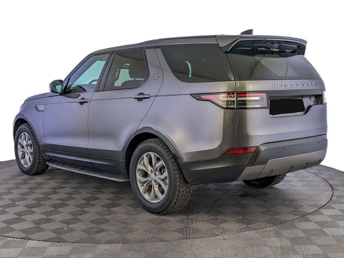 Land Rover Discovery с пробегом — 2018 год. Фото: #6