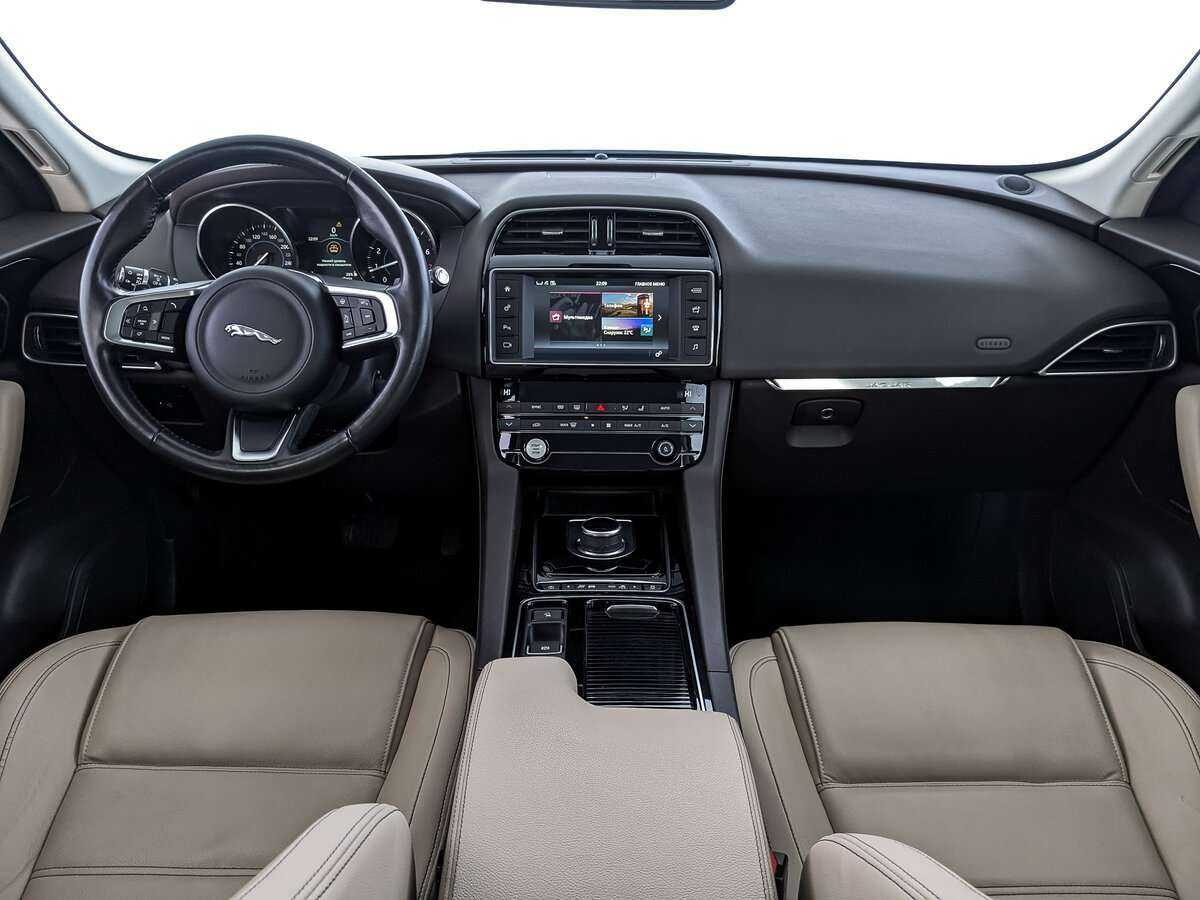 Jaguar F-Pace с пробегом — 2018 год. Фото: #9