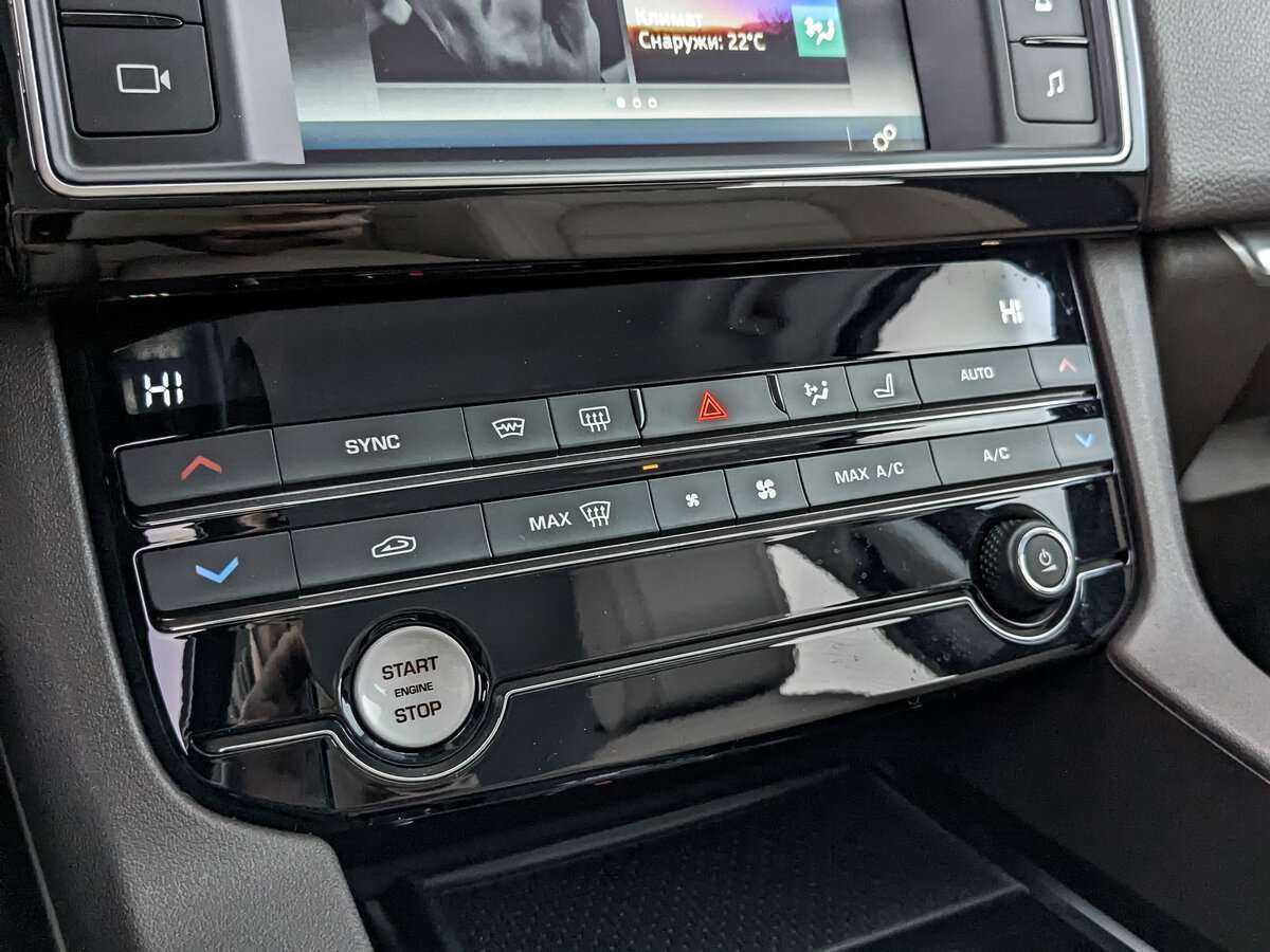 Jaguar F-Pace с пробегом — 2018 год. Фото: #16