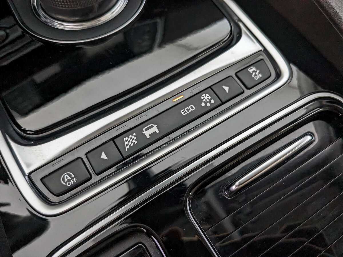 Jaguar F-Pace с пробегом — 2018 год. Фото: #24