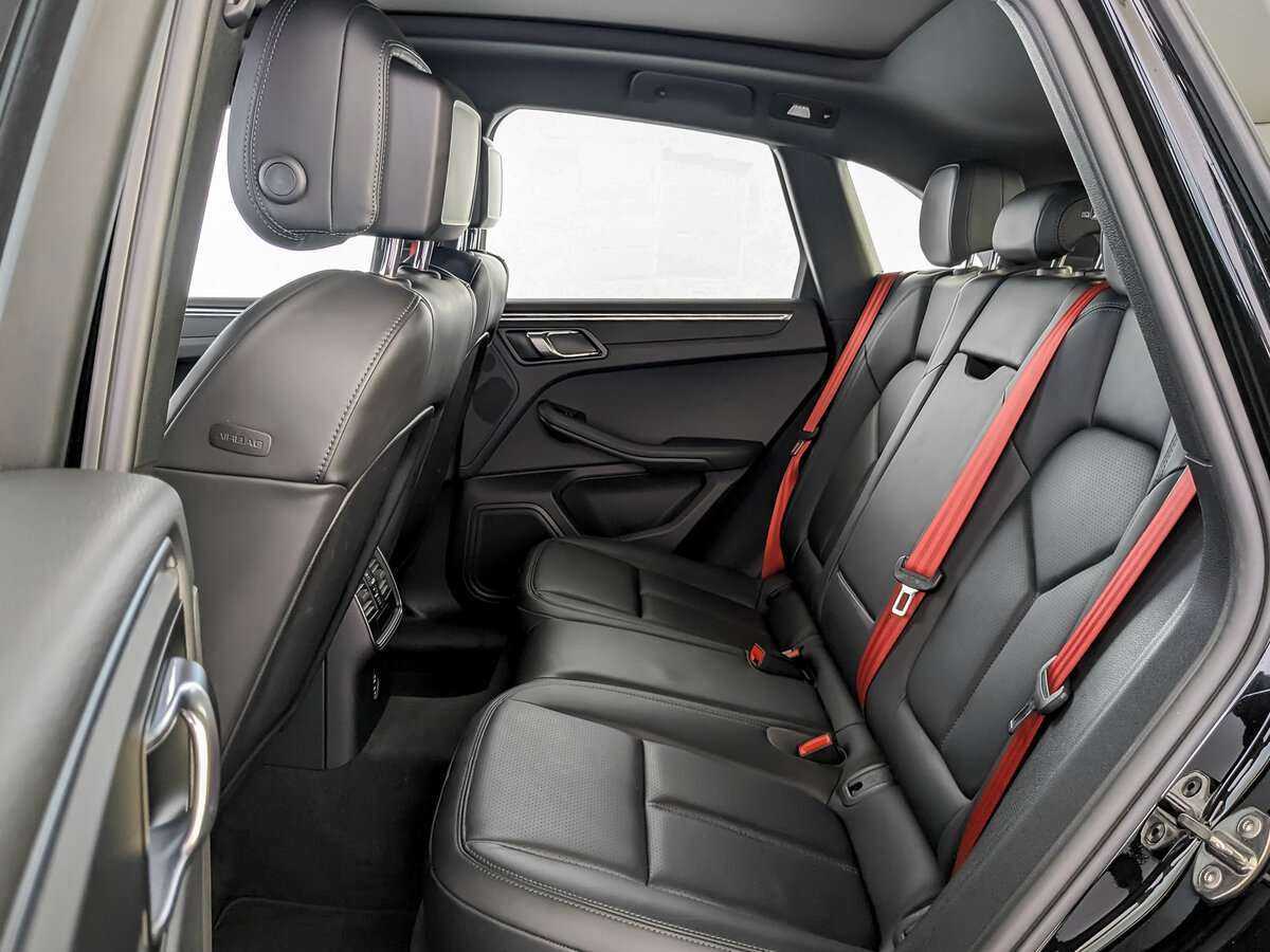 Porsche Macan с пробегом — 2021 год. Фото: #9