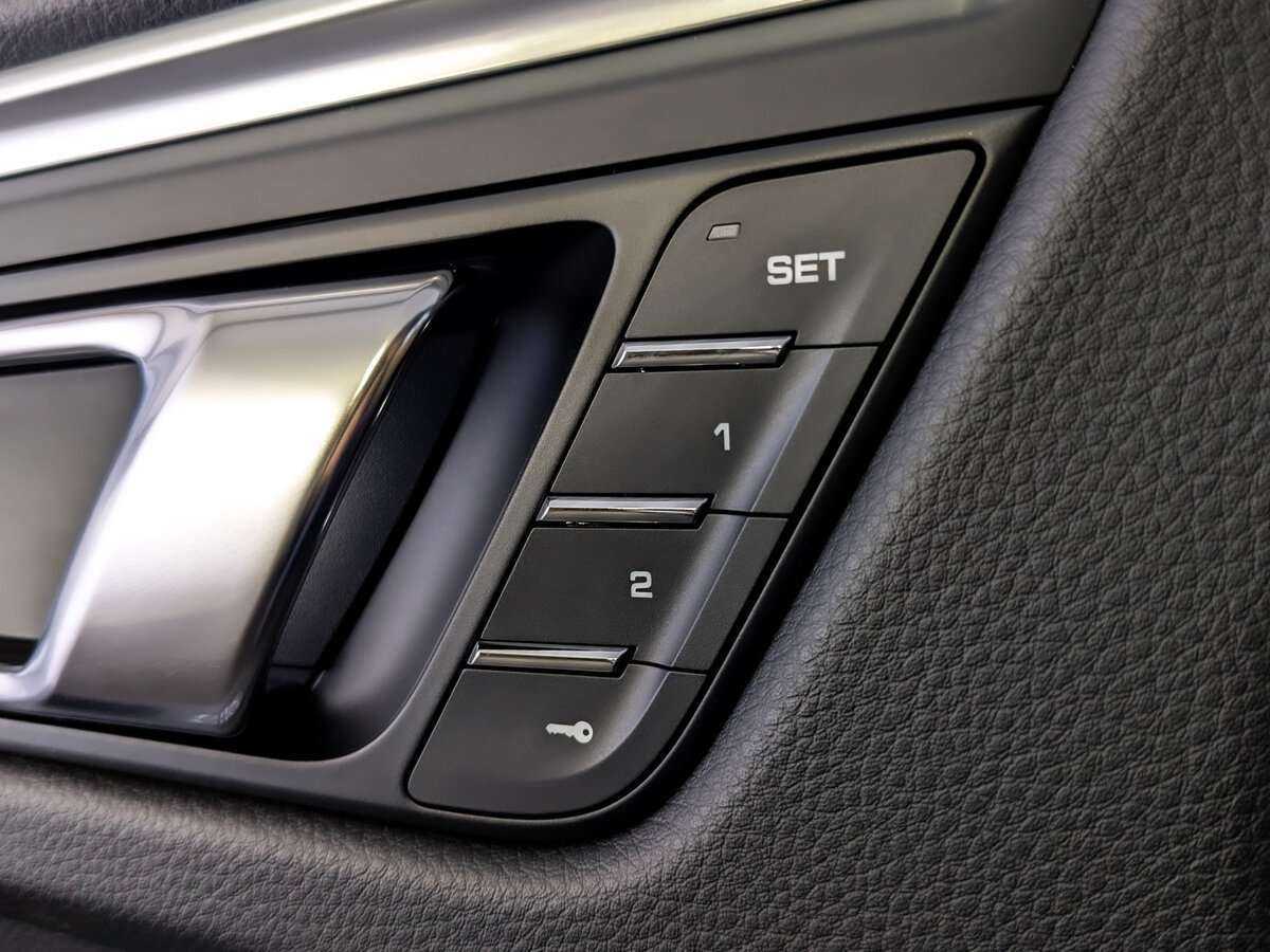 Porsche Macan с пробегом — 2021 год. Фото: #16