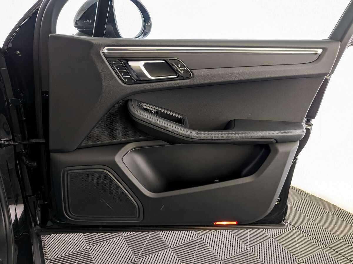 Porsche Macan с пробегом — 2021 год. Фото: #22