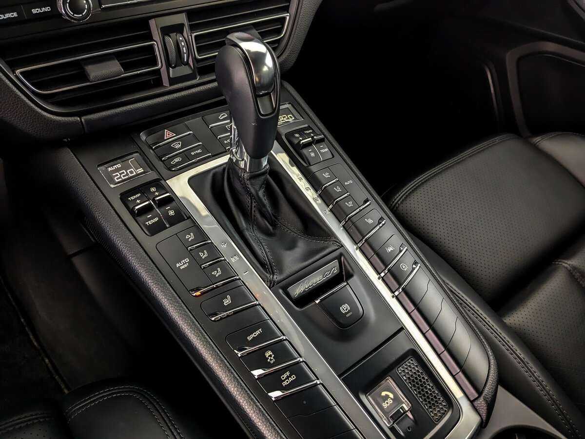 Porsche Macan с пробегом — 2021 год. Фото: #23