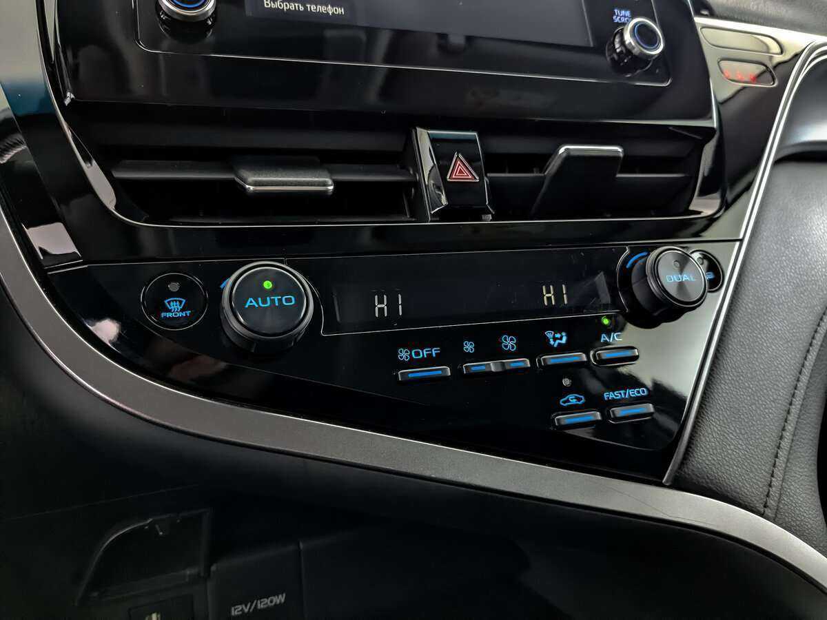 Toyota Camry с пробегом — 2022 год. Фото: #21