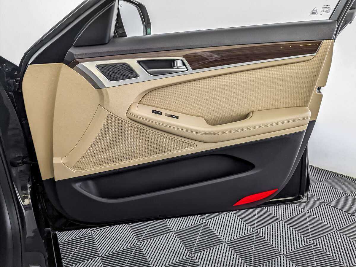 Genesis G80 с пробегом — 2019 год. Фото: #24
