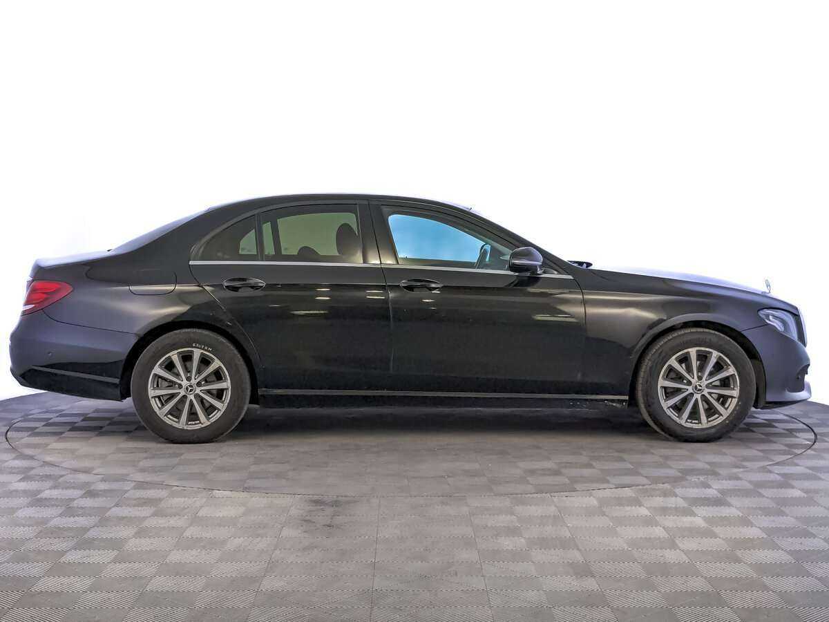 Mercedes-Benz E-Класс с пробегом — 2018 год. Фото: #3