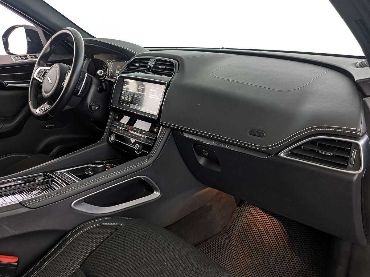 Jaguar F-Pace с пробегом — 2019 год. Фото: #8