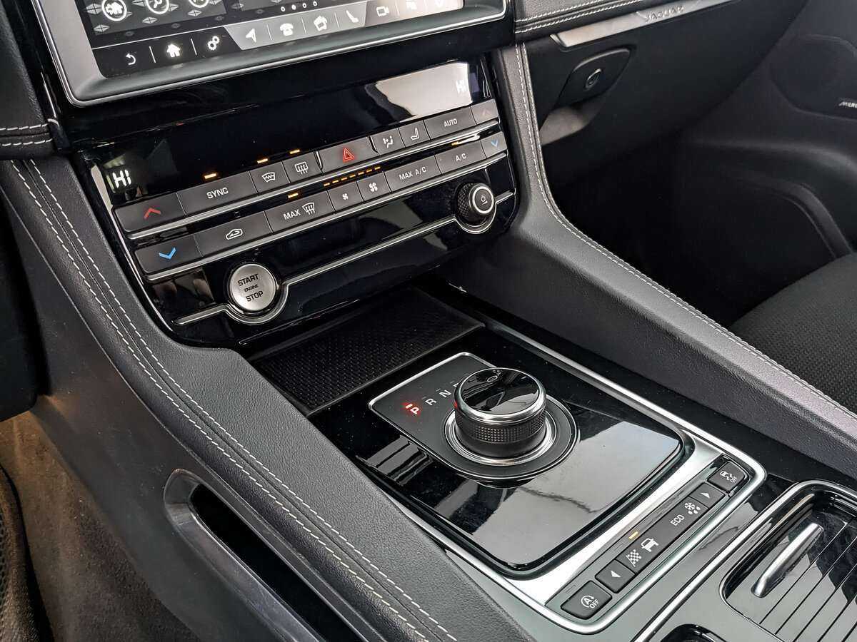 Jaguar F-Pace с пробегом — 2019 год. Фото: #16