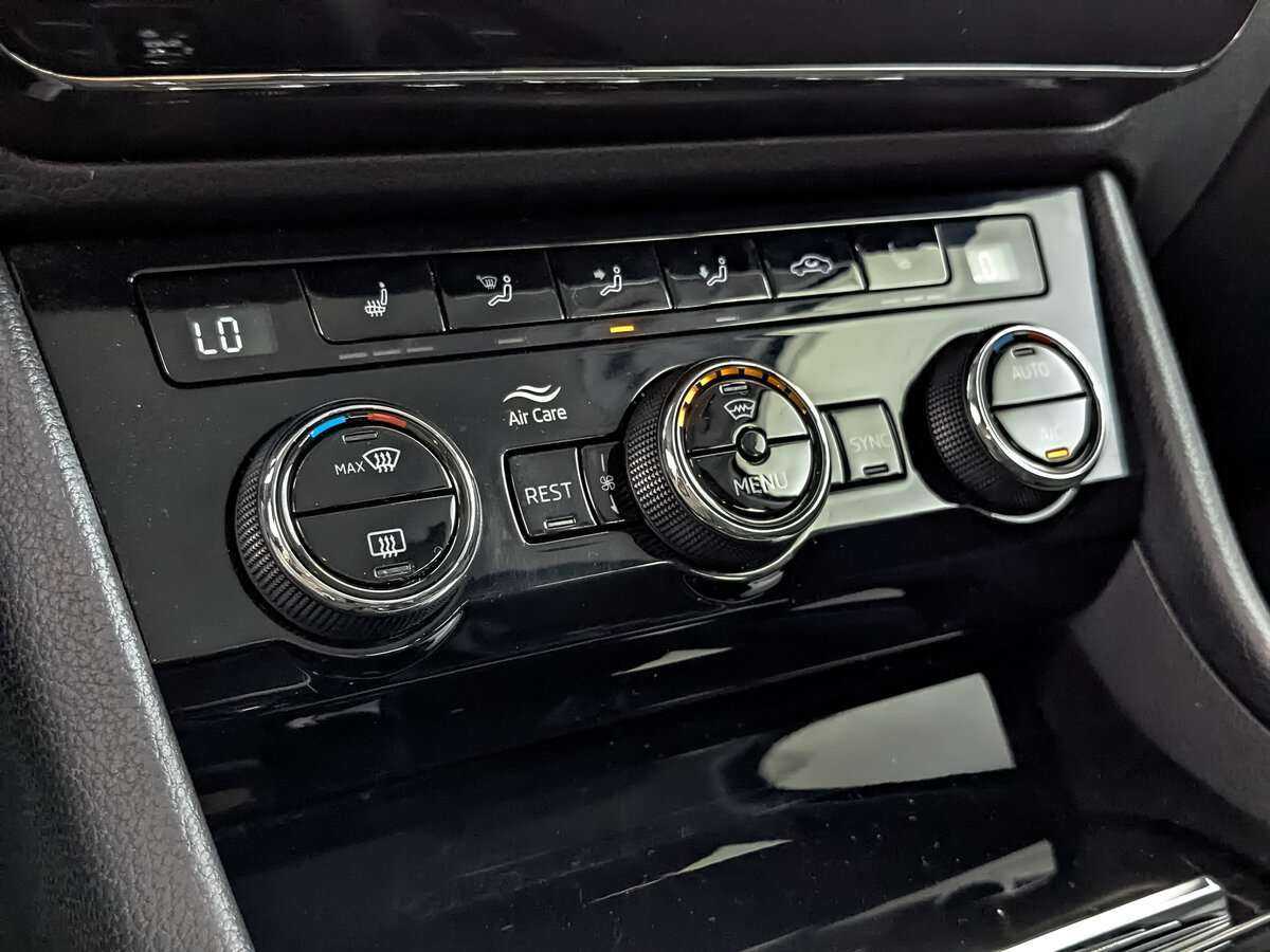 Skoda Superb с пробегом — 2019 год. Фото: #16