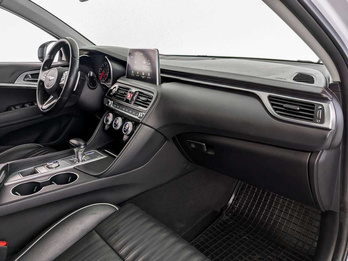 Genesis G70 с пробегом — 2018 год. Фото: #8