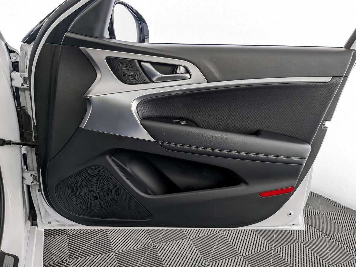 Genesis G70 с пробегом — 2018 год. Фото: #20