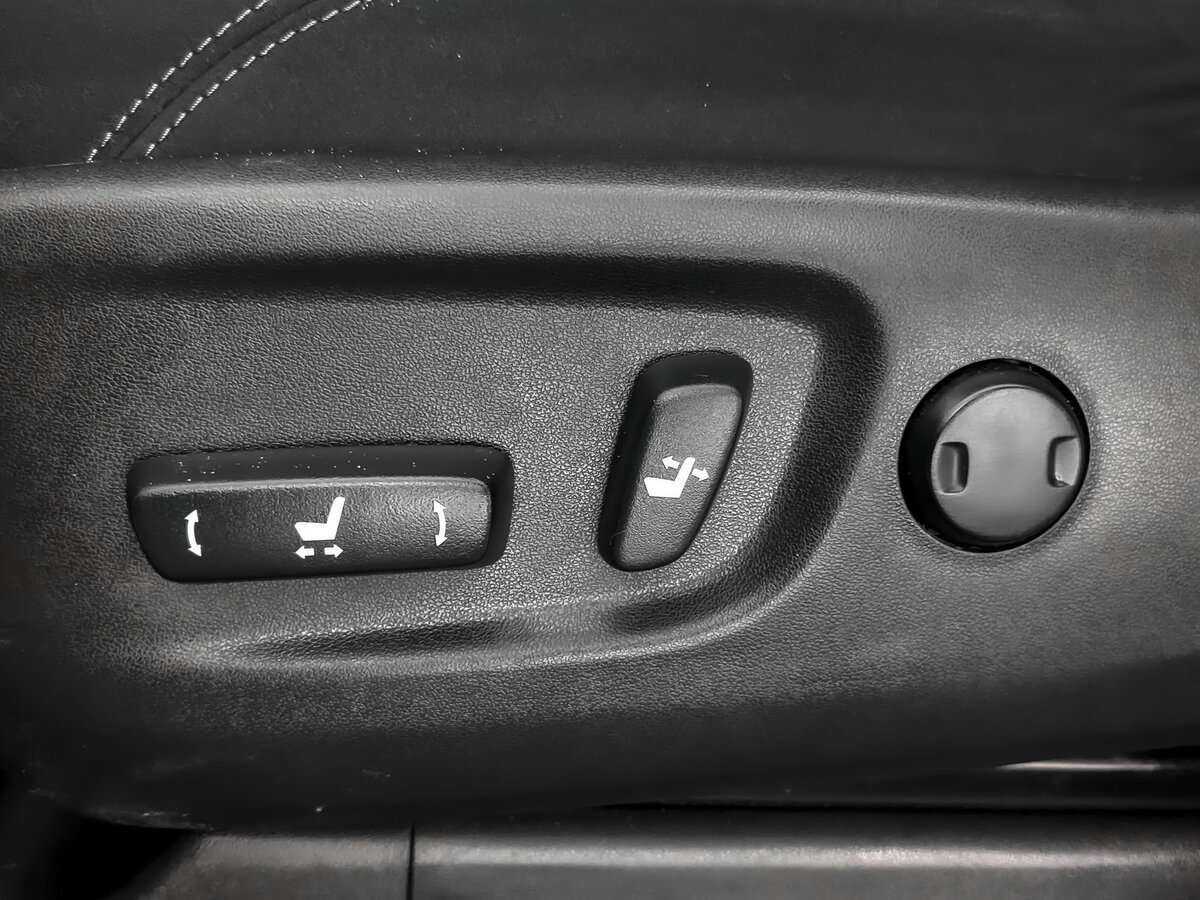 Toyota Land Cruiser Prado с пробегом — 2019 год. Фото: #16