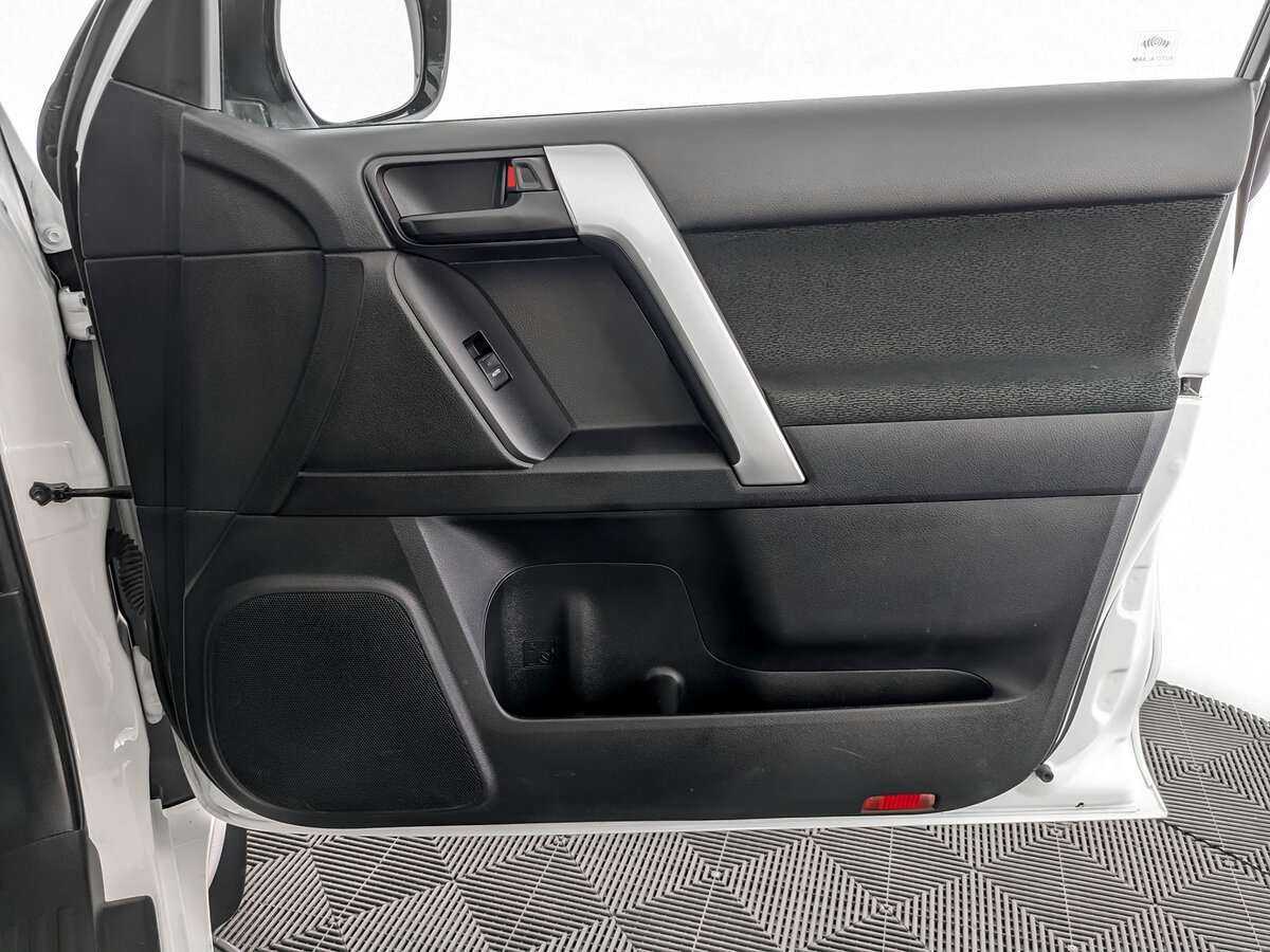 Toyota Land Cruiser Prado с пробегом — 2019 год. Фото: #20