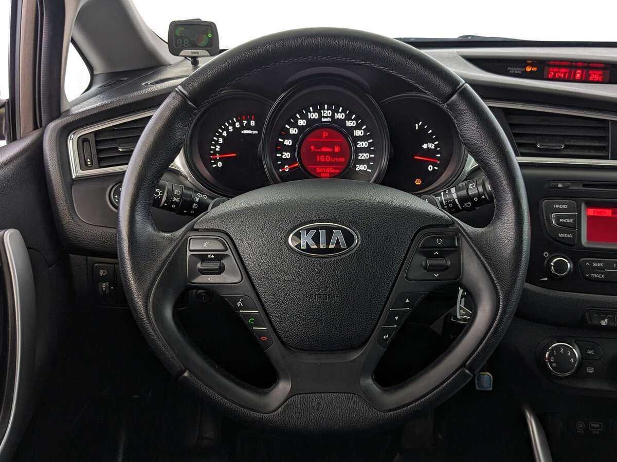 Kia Ceed с пробегом — 2017 год. Фото: #17