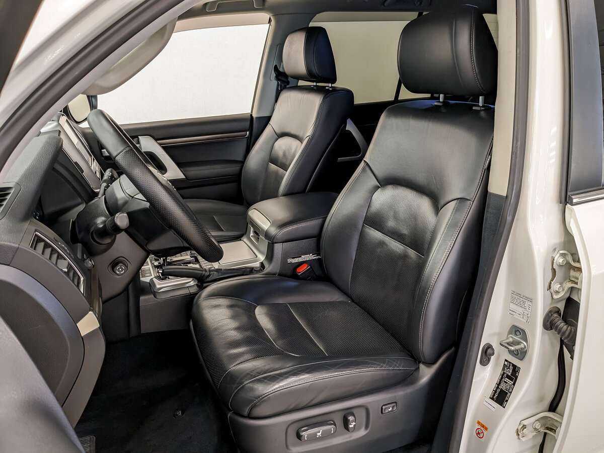 Toyota Land Cruiser с пробегом — 2017 год. Фото: #13