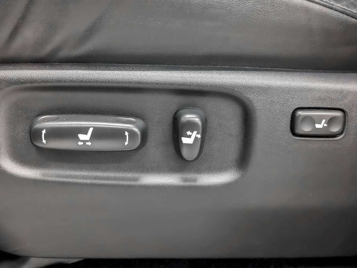 Toyota Land Cruiser с пробегом — 2017 год. Фото: #14