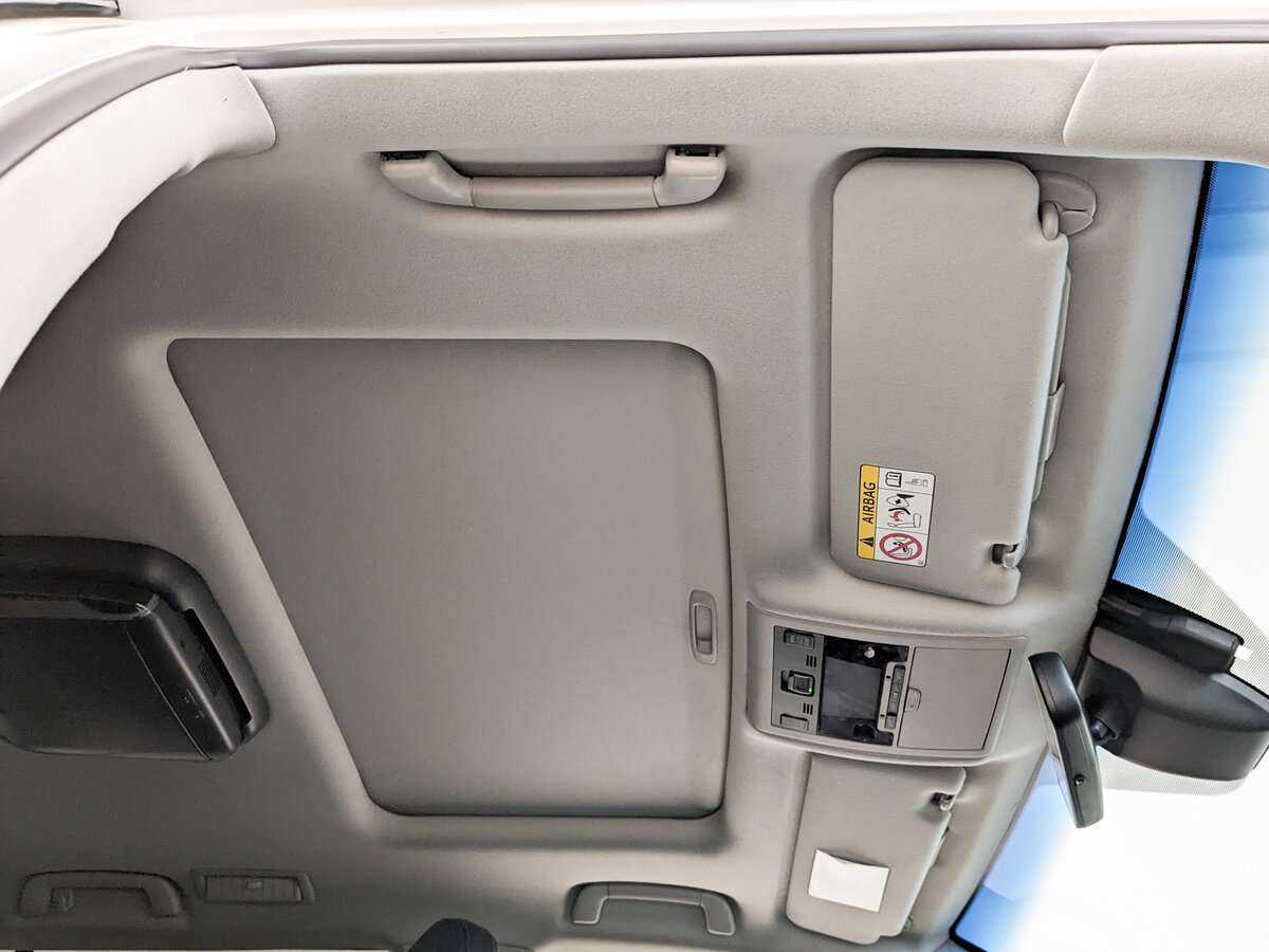 Toyota Land Cruiser с пробегом — 2017 год. Фото: #16