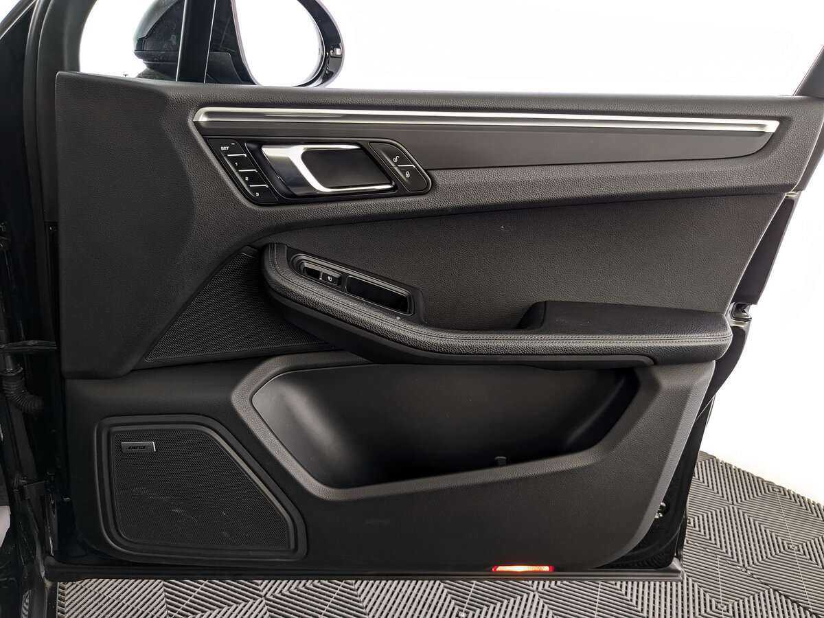 Porsche Macan с пробегом — 2018 год. Фото: #24