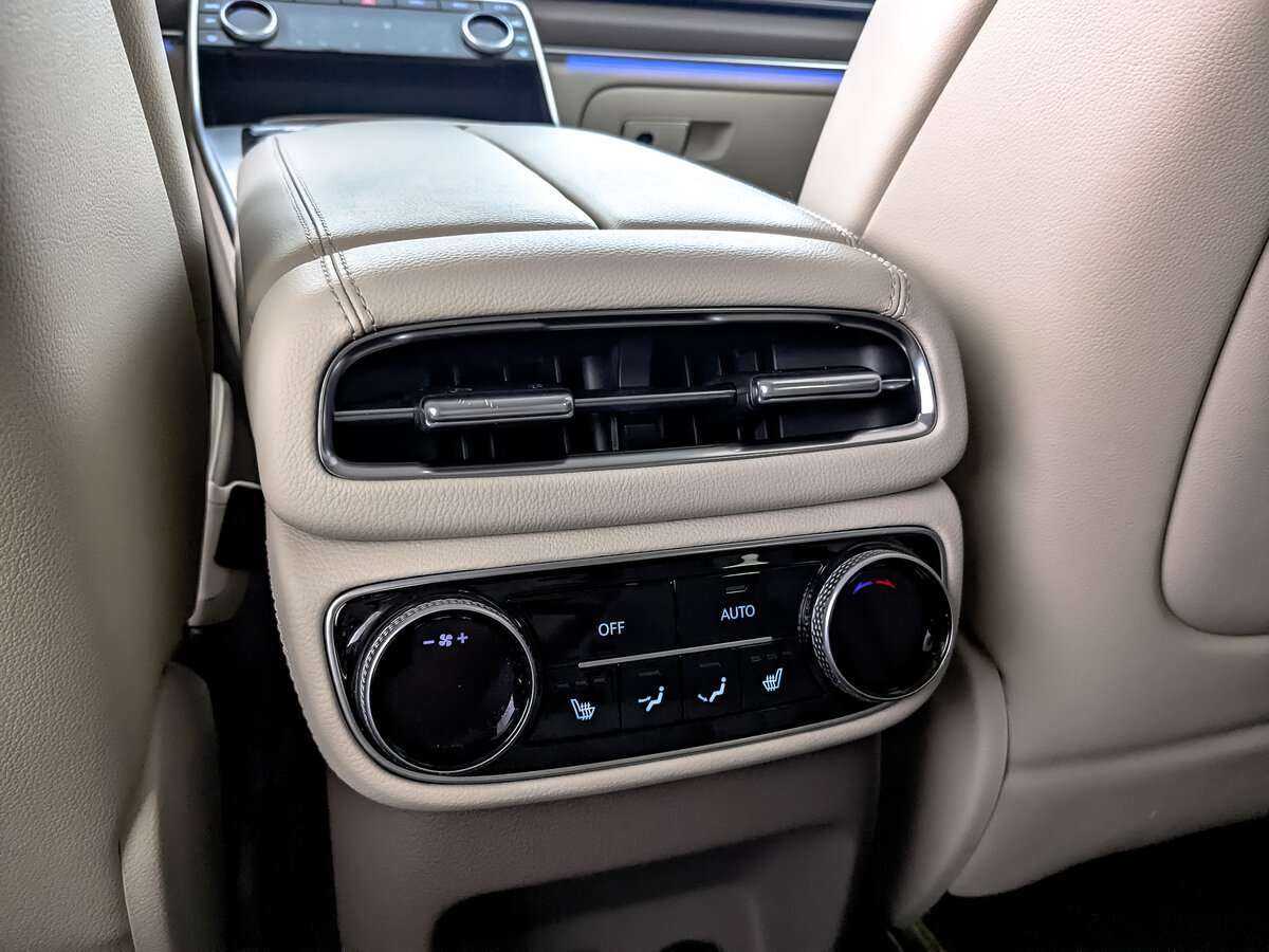 Genesis GV80 с пробегом — 2021 год. Фото: #24