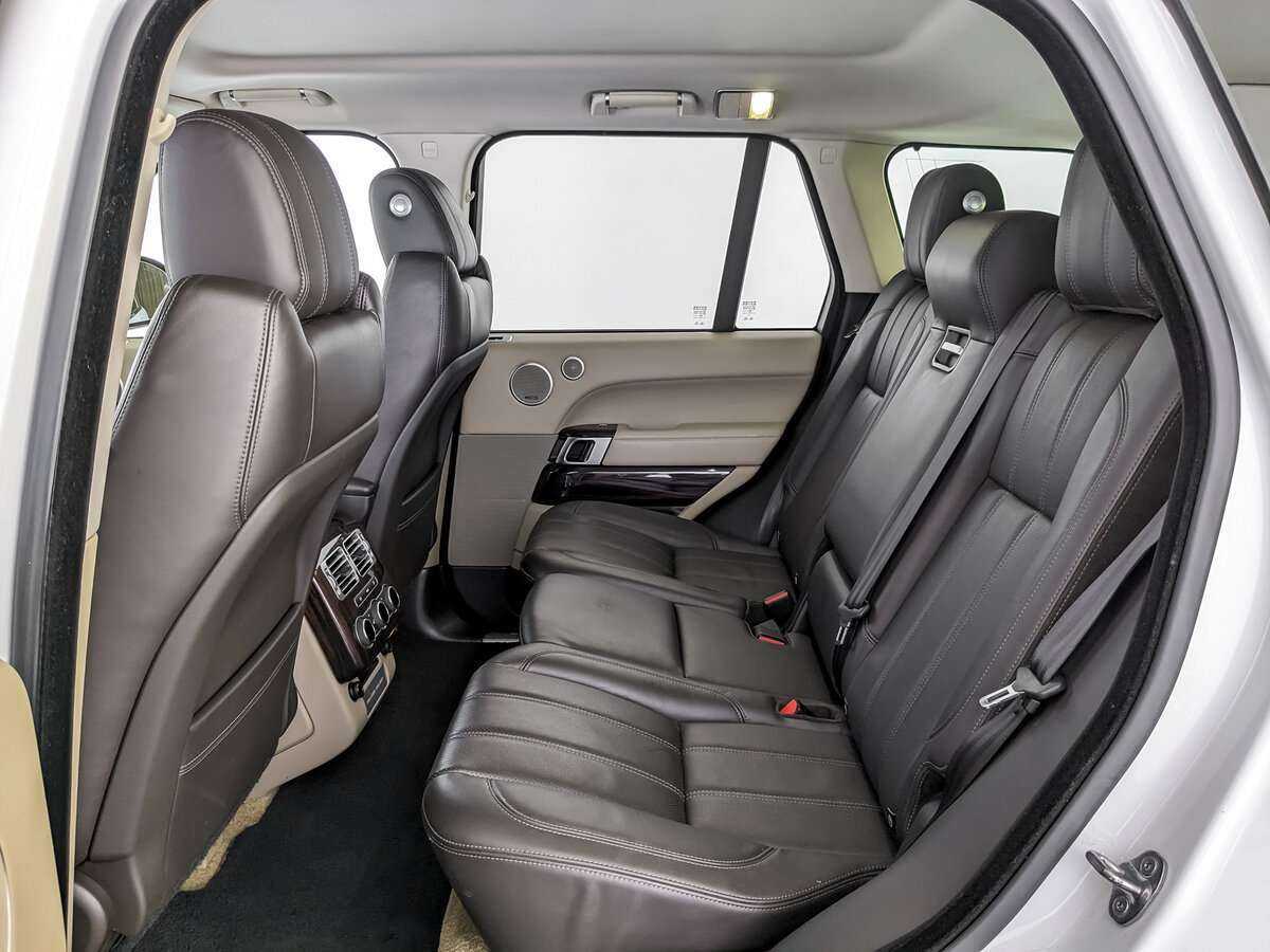 Land Rover Range Rover с пробегом — 2017 год. Фото: #9