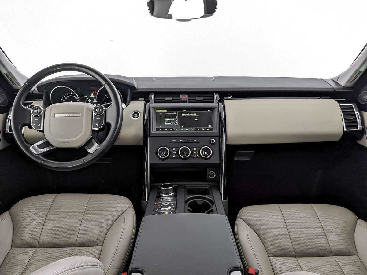 Land Rover Discovery с пробегом — 2018 год. Фото: #11