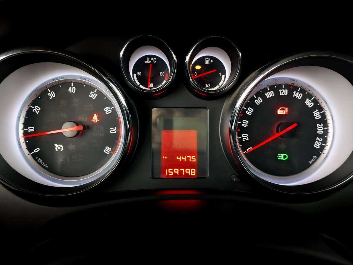 Opel Meriva с пробегом — 2011 год. Фото: #10