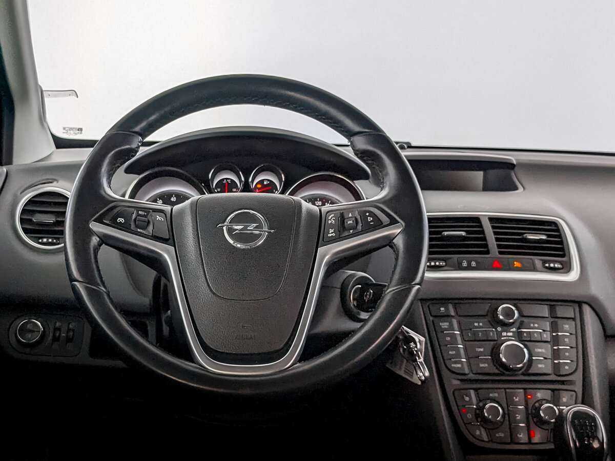 Opel Meriva с пробегом — 2011 год. Фото: #16