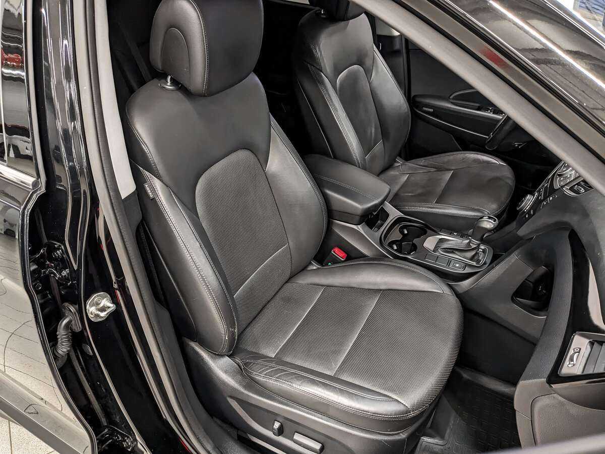 Hyundai Santa Fe с пробегом — 2015 год. Фото: #18