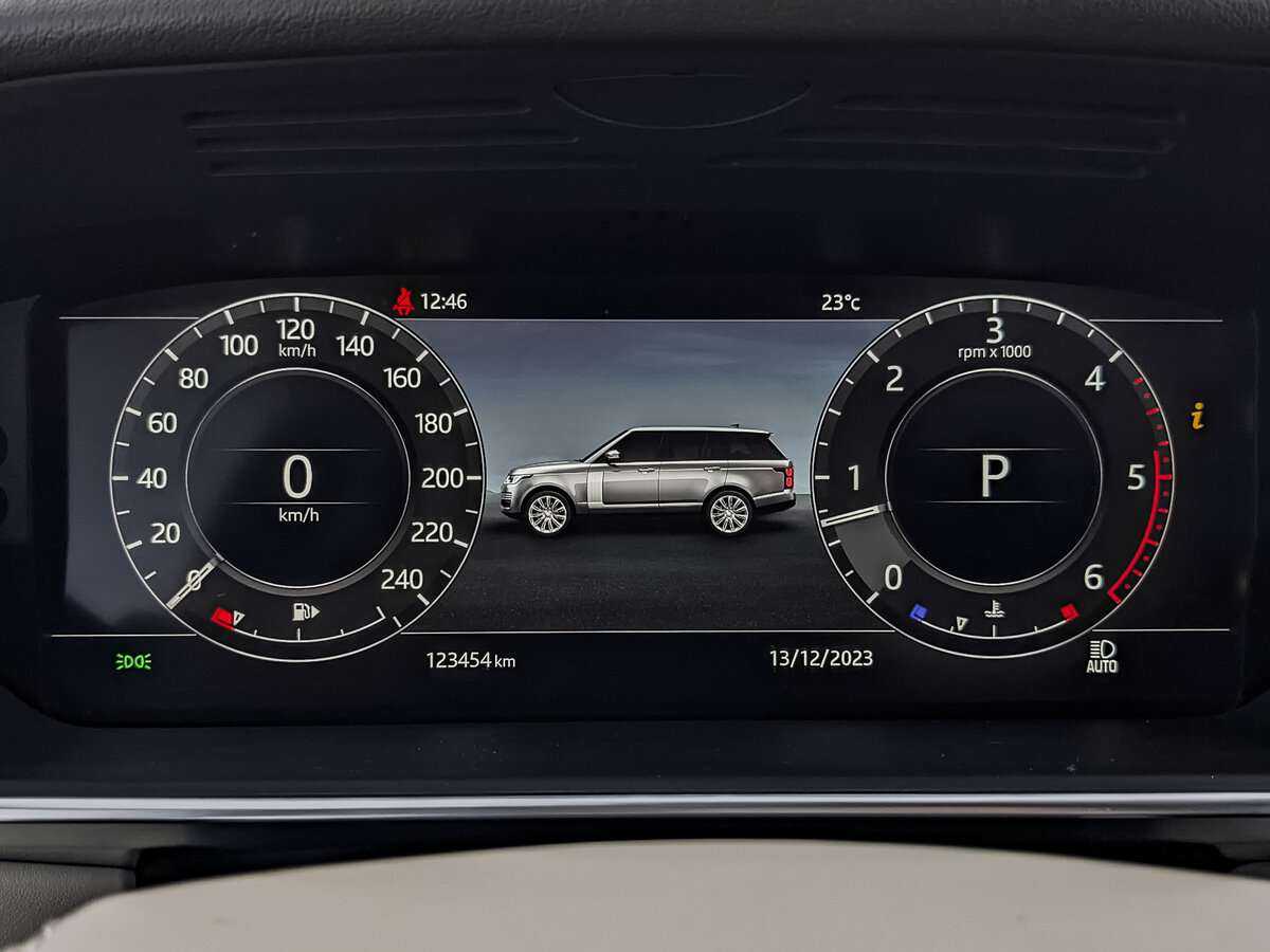 Land Rover Range Rover с пробегом — 2020 год. Фото: #11