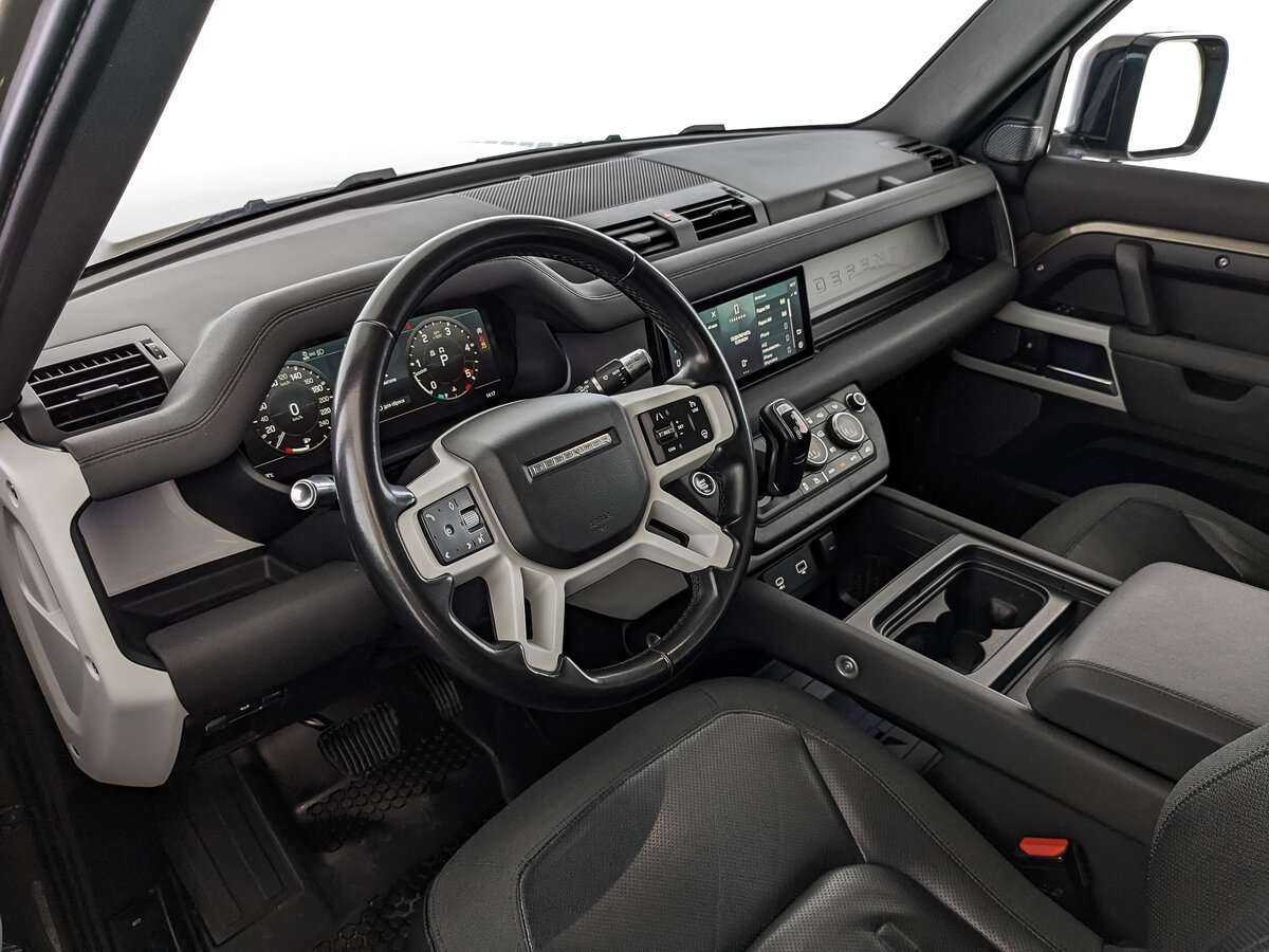 Land Rover Defender с пробегом — 2020 год. Фото: #10