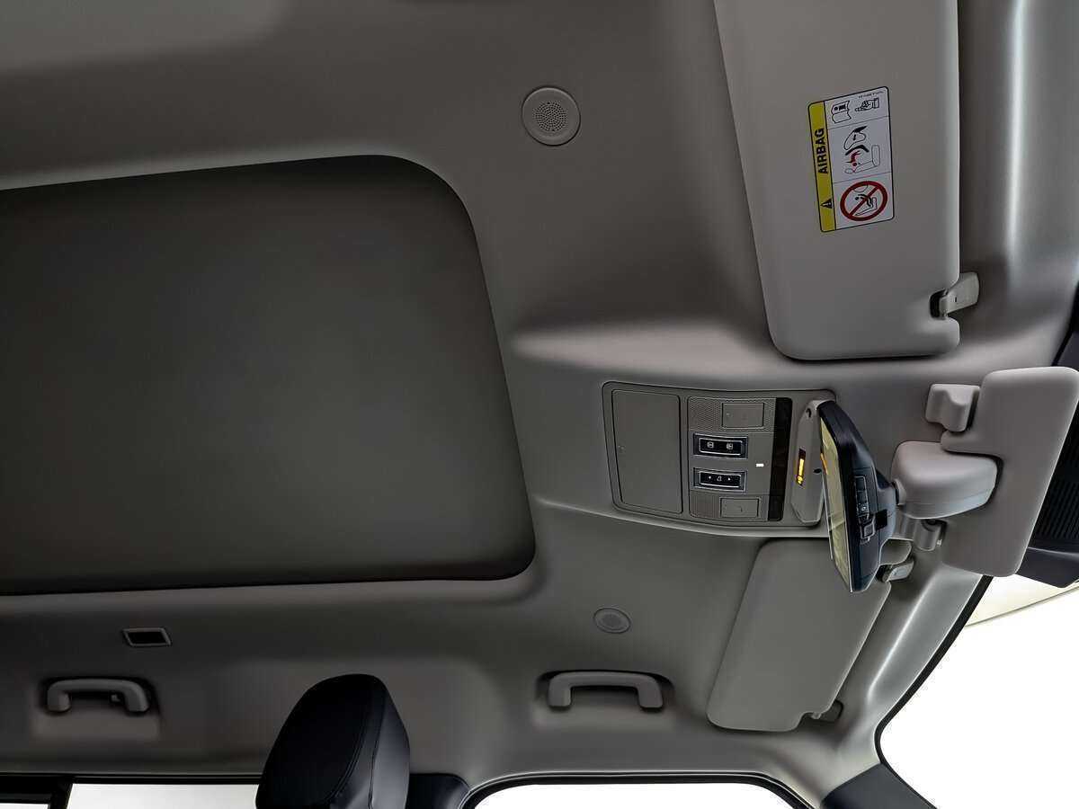 Land Rover Defender с пробегом — 2020 год. Фото: #18