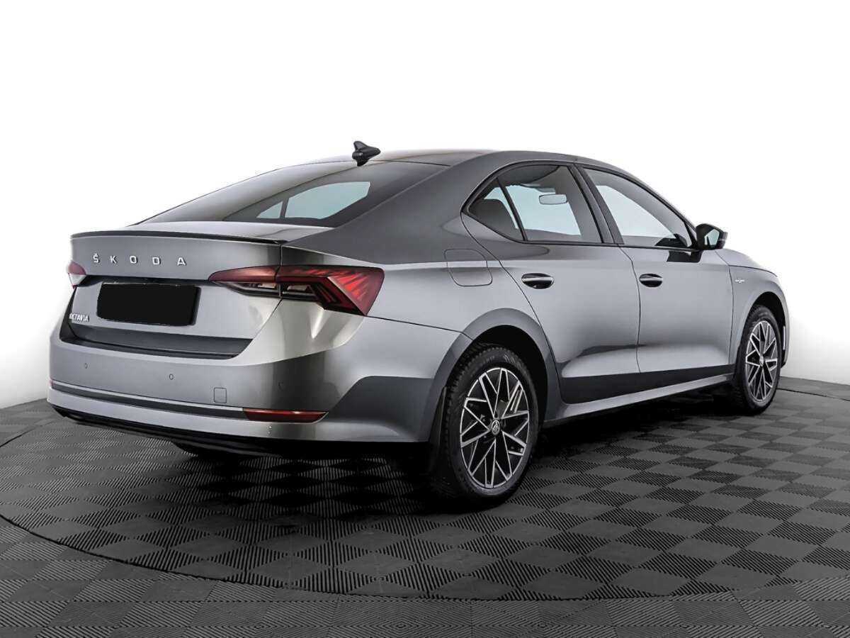 Skoda Octavia с пробегом — 2022 год. Фото: #4